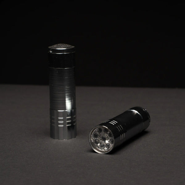 9-LED UV Flashlight – Compact 395nm Blacklight for Glow-In-The-Dark Art